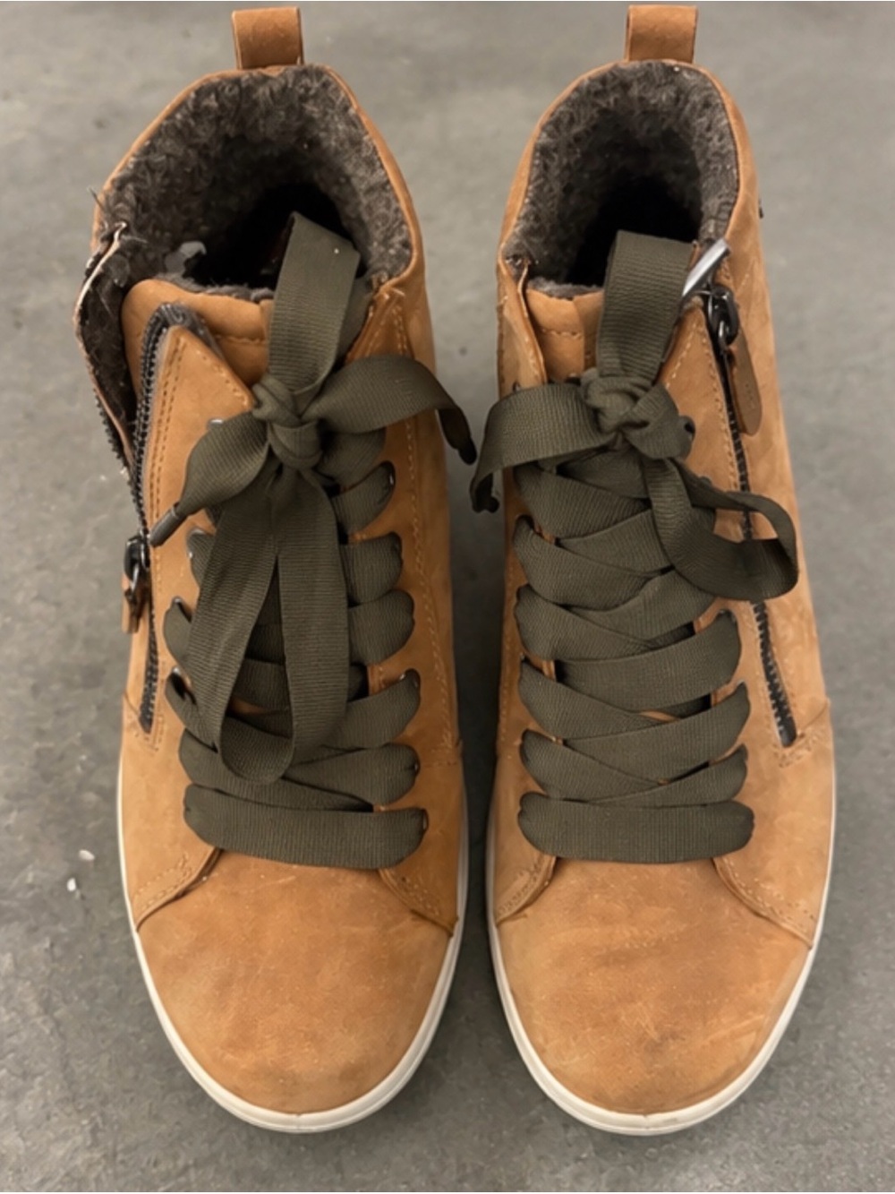 Ecco Women's Tan Ankle Booties with Olive Laces
